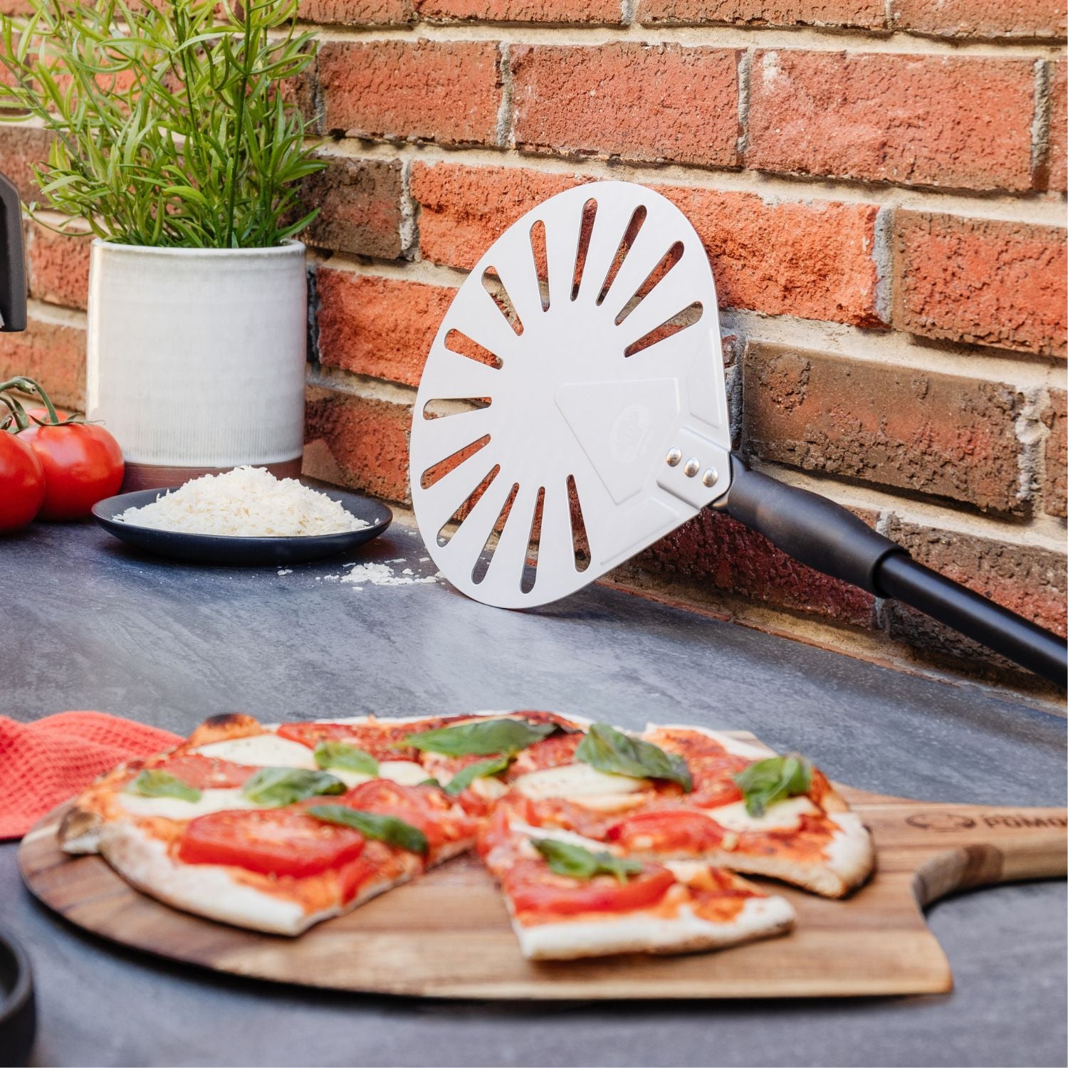 Chef Pomodoro Aluminum 9-Inch Turning Pizza Peel Detachable Handle